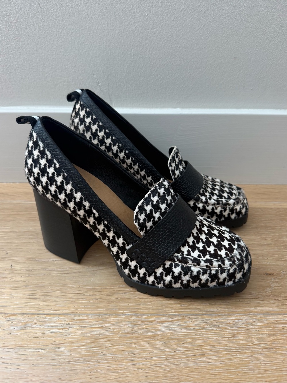 Black & White Houndstooth Block Heel Loafers - Women
